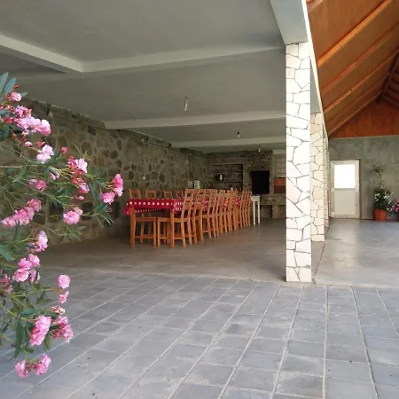 Pensiunea Tiuta Πανσιόν Corbeni
